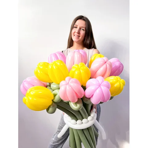 Букет из 17 тюльпанов "Весеннее очарование"