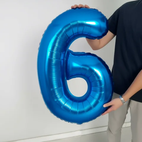 Синяя фольгированная цифра 6