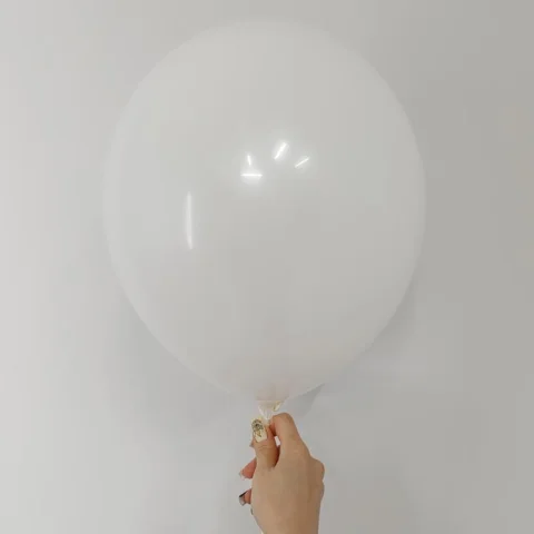 Белый пастель