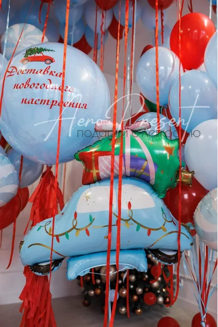 Новогоднее оформление воздушными шарами