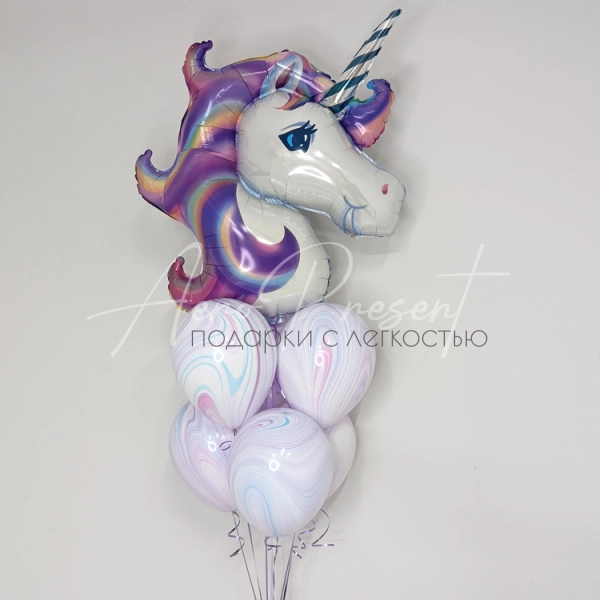 Нежный единорог с мрамором