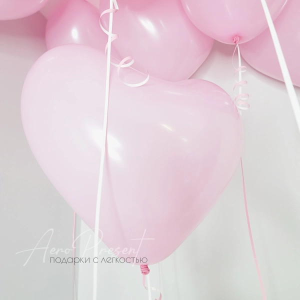 Розовые латексные сердца