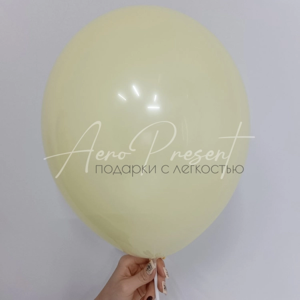 Желтый макарунс пастель