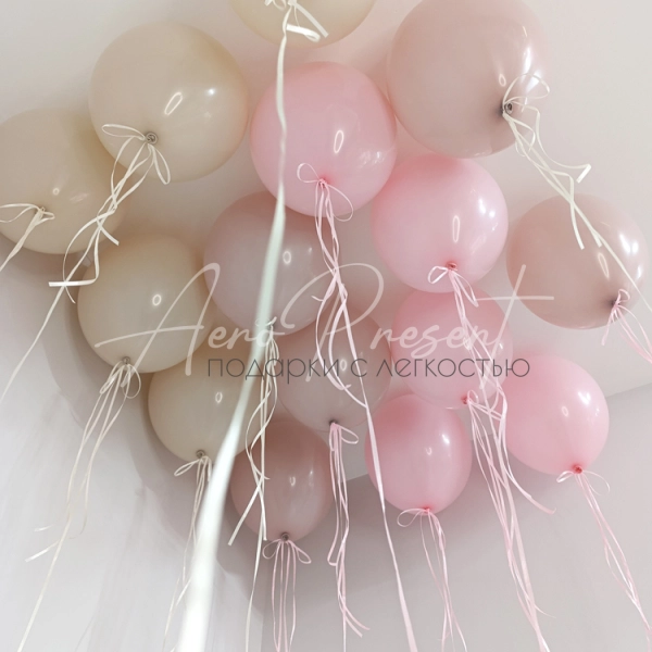 Шары на атласной ленте с бантиками Шары на атласной ленте с бантиками