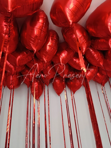 Красные сердца с дождиком