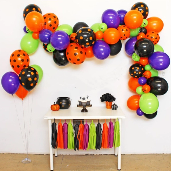 Набор для оформления комнаты "Точки"