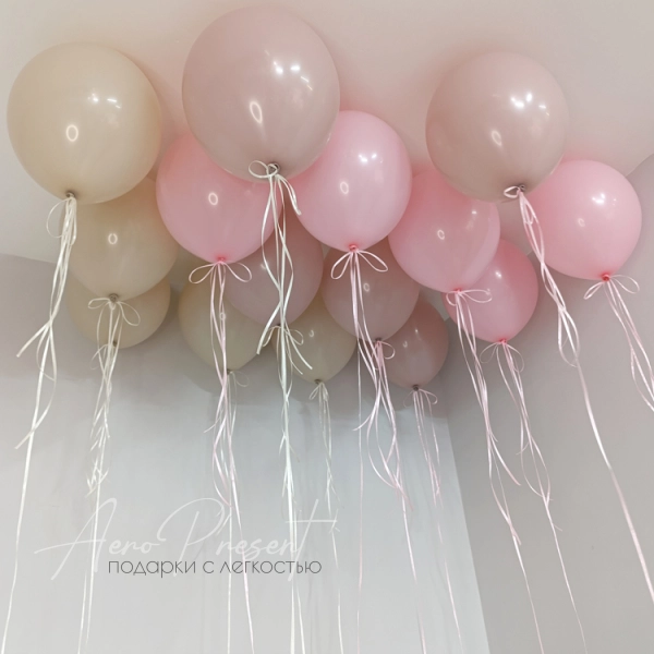 Шары на атласной ленте с бантиками