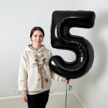 Черная фольгированная цифра, 5