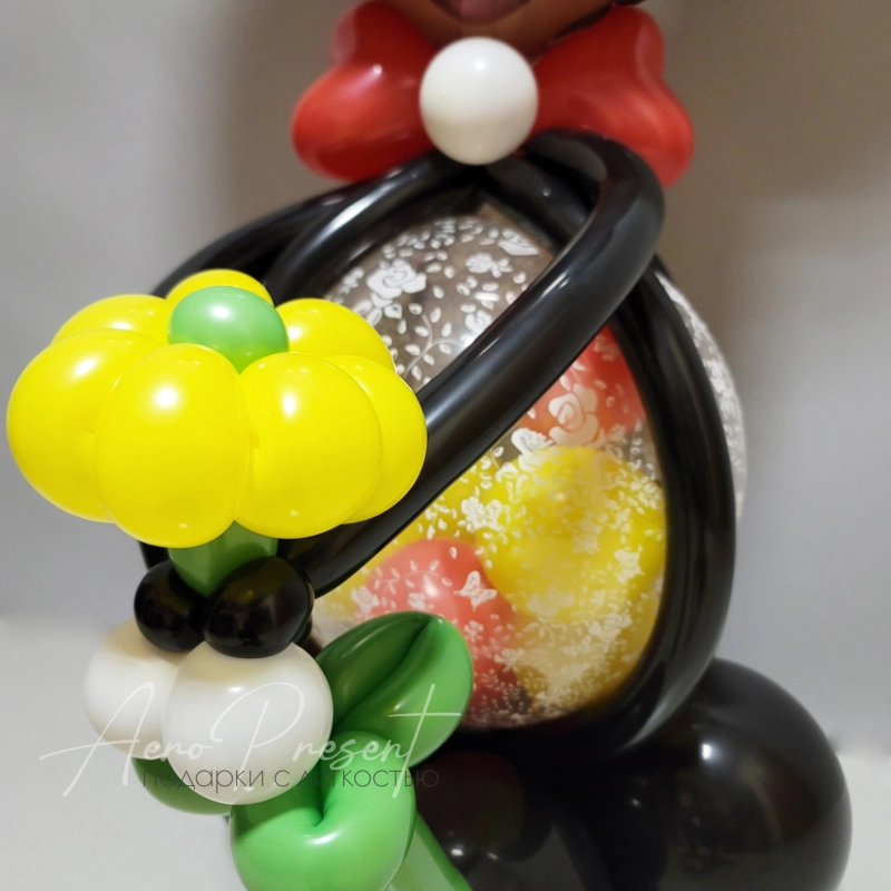 Микки, фигура