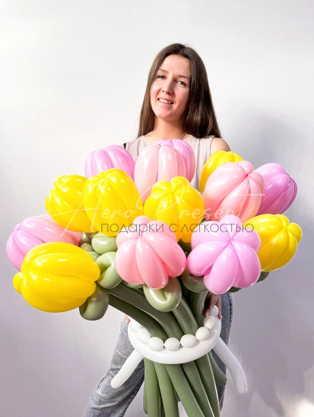 Букет из 17 тюльпанов "Весеннее очарование"