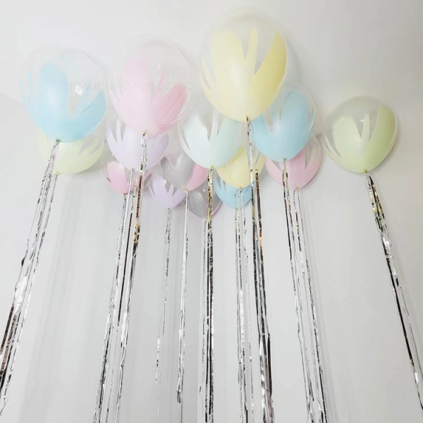 Микс нежных цветов браш, на ленте дождь