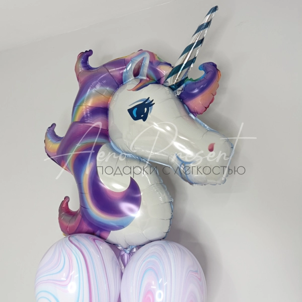 Нежный единорог с мрамором