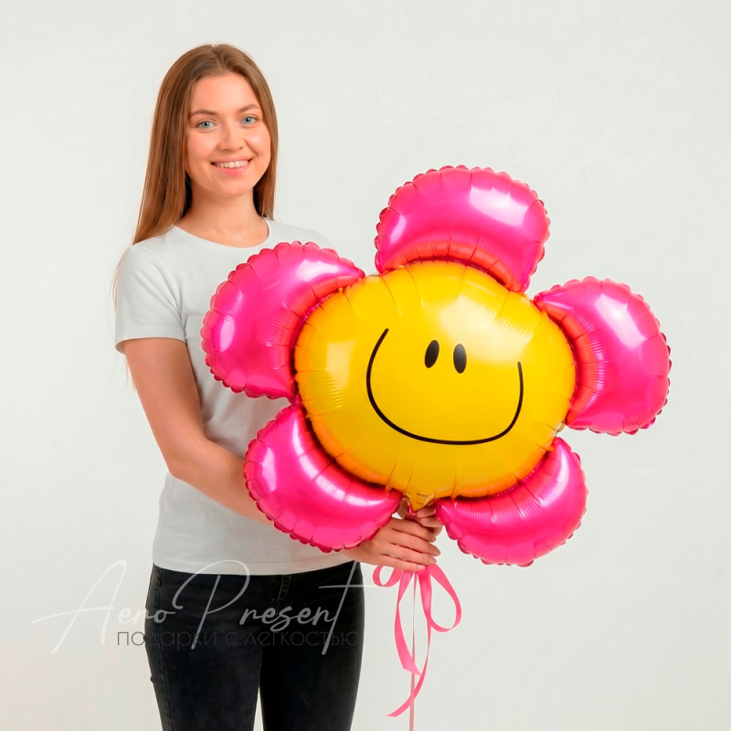 Смайл-цветок фуксия, фольгированный шар