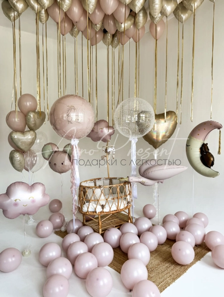 Оформление комнаты для новорожденной девочки "Розовая сказка"