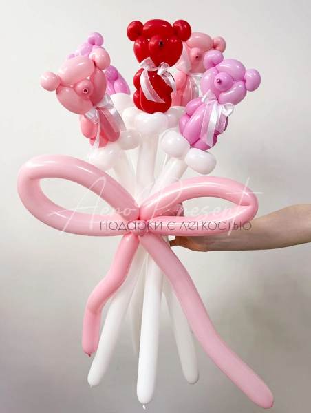 Букет из 5 мишек "Сладкие объятия"