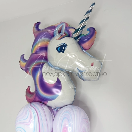 Нежный единорог с мрамором