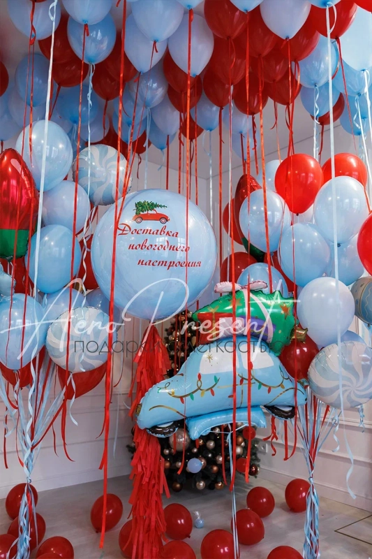 Новогоднее оформление воздушными шарами
